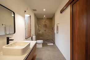 Green Moon Villa by Betterplace
