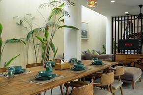 Green Moon Villa by Betterplace