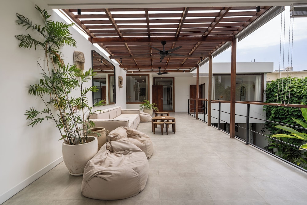 Green Moon Villa by Betterplace