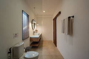 Green Moon Villa by Betterplace