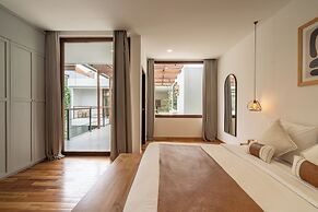 Green Moon Villa by Betterplace