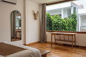 Green Moon Villa by Betterplace