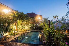 Moonlight Villa Ceningan