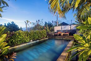 Moonlight Villa Ceningan