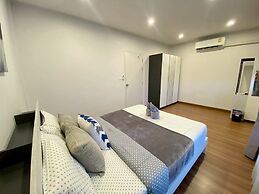 Best area near by shopping mall