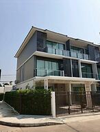 Best area near by shopping mall