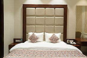 Hotel The Royal King