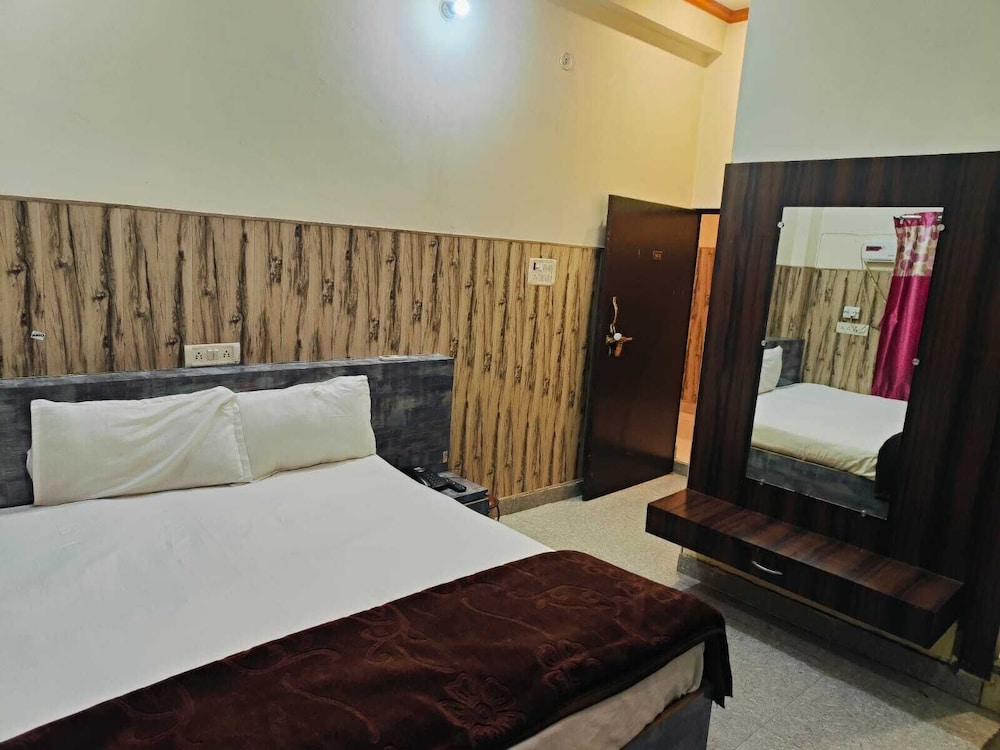 Aman Hotel