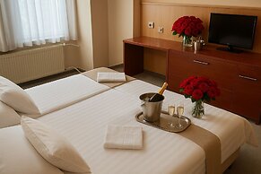 Pláza Hotel Gyula
