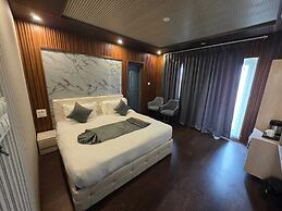 AZURI BLISSS RESORT