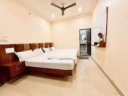 Prime Located Hotel F T Palace