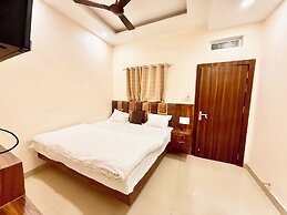 Prime Located Hotel F T Palace