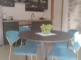 Elegant Apartment Judita