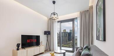 LUX The Business Bay Executive Suite