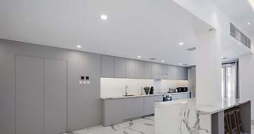 LUX The Serene Springs Villa 2