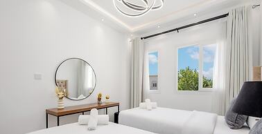 LUX The Serene Springs Villa 2