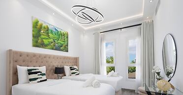 LUX The Serene Springs Villa 2
