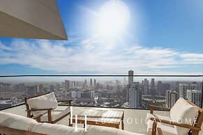 LUX  The Phantom Sky Pool Suite