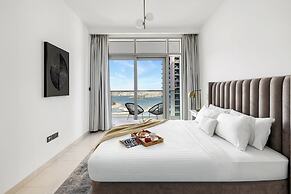 2BR Beachfront Retreat with Palm Views