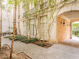 Merveil - Luxury Suite - Marais Archives