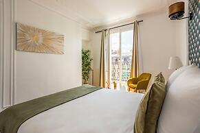 Family Suite Tilsitt Eiffel Tower view
