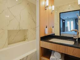 Signature Suite Eiffel Tower terrace