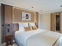 Signature Suite Eiffel Tower terrace