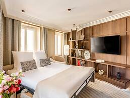 Signature Suite Eiffel Tower terrace