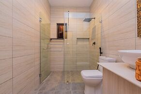 Luxurious Diani Beach Villa With Private Pool