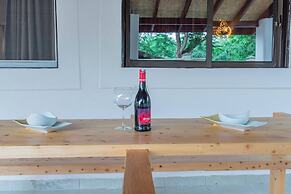 Luxurious Diani Beach Villa With Private Pool