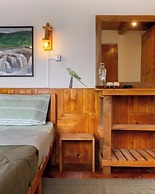 Huts And Hunters Cottage Manali
