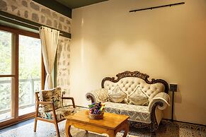 Granny's Den BY ELIVAAS