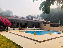 Maharaja Kothi Resort Bandhavgarh