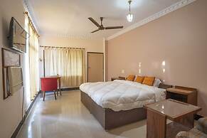 Maharaja Kothi Resort Bandhavgarh