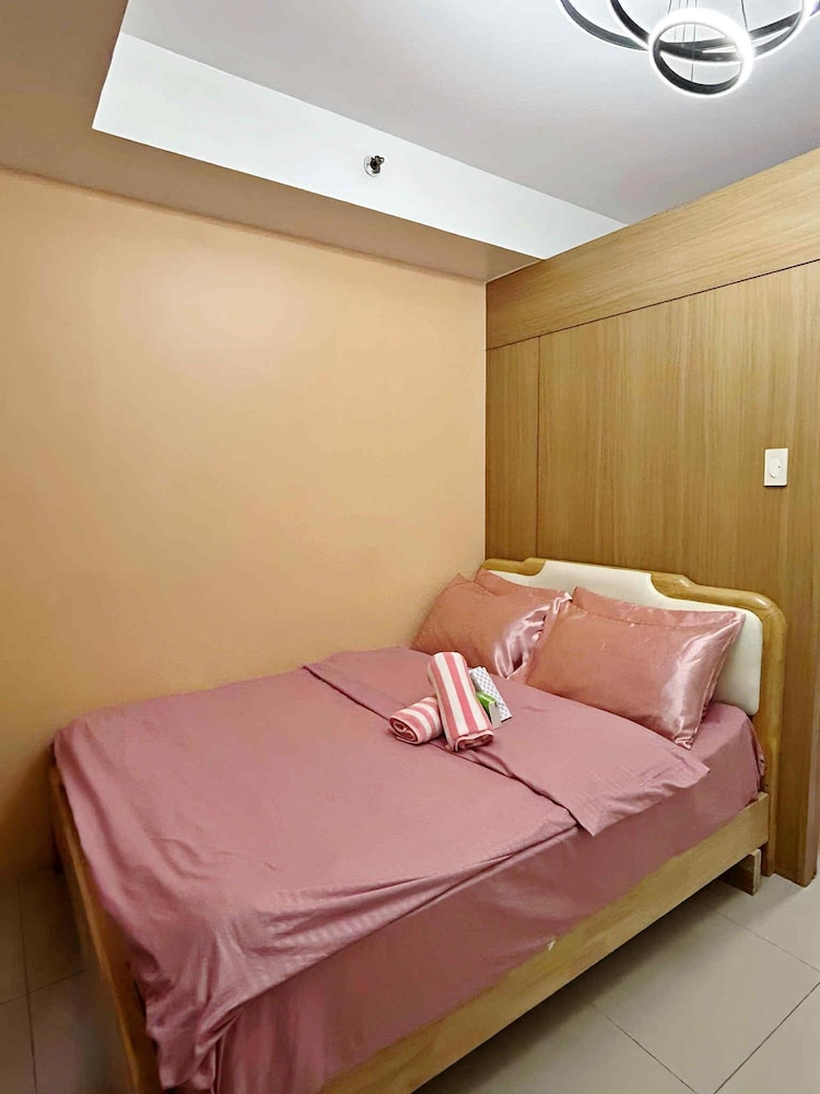 Mall of SHELL Residences Staycation