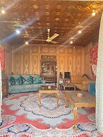 Houseboat Newheidi