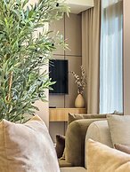 Superhost Modern 1BR in Azizi Riviera