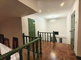Handora Cultural and Creative Hotel