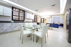 5BR Villa With Private Swimming Pool