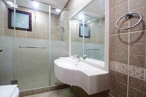5BR Villa With Private Swimming Pool