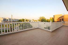 5BR Villa With Private Swimming Pool