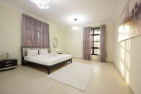 5BR Villa With Private Swimming Pool