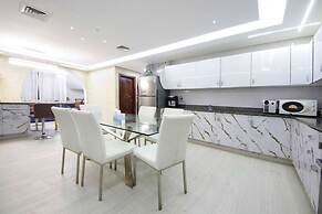 5BR Villa With Private Swimming Pool