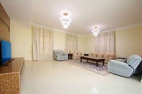5BR Villa With Private Swimming Pool