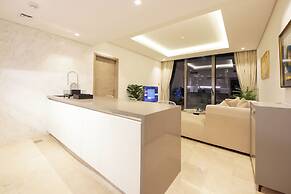 1 BR Burj Khalifa View Sterling East