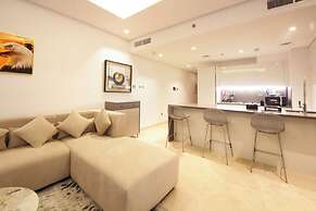 1 BR Burj Khalifa View Sterling East