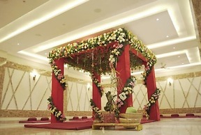 The Grand Chandra