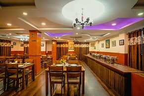 Hotel Golden Sunrise & Spa Pelling