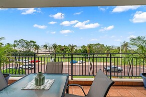 Zen Emerald Shore Seaview - Balcony - Sunset View