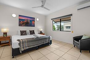 Zen Emerald Shore Seaview - Balcony - Sunset View